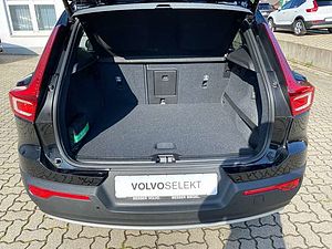 Volvo  T4 AWD Momentum Pro Automatik